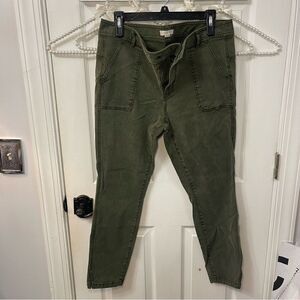 LOFT Women’s Fitted Dark Green Cargo Pants